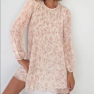 Aritzia White and Pink Long Sleeve Dress